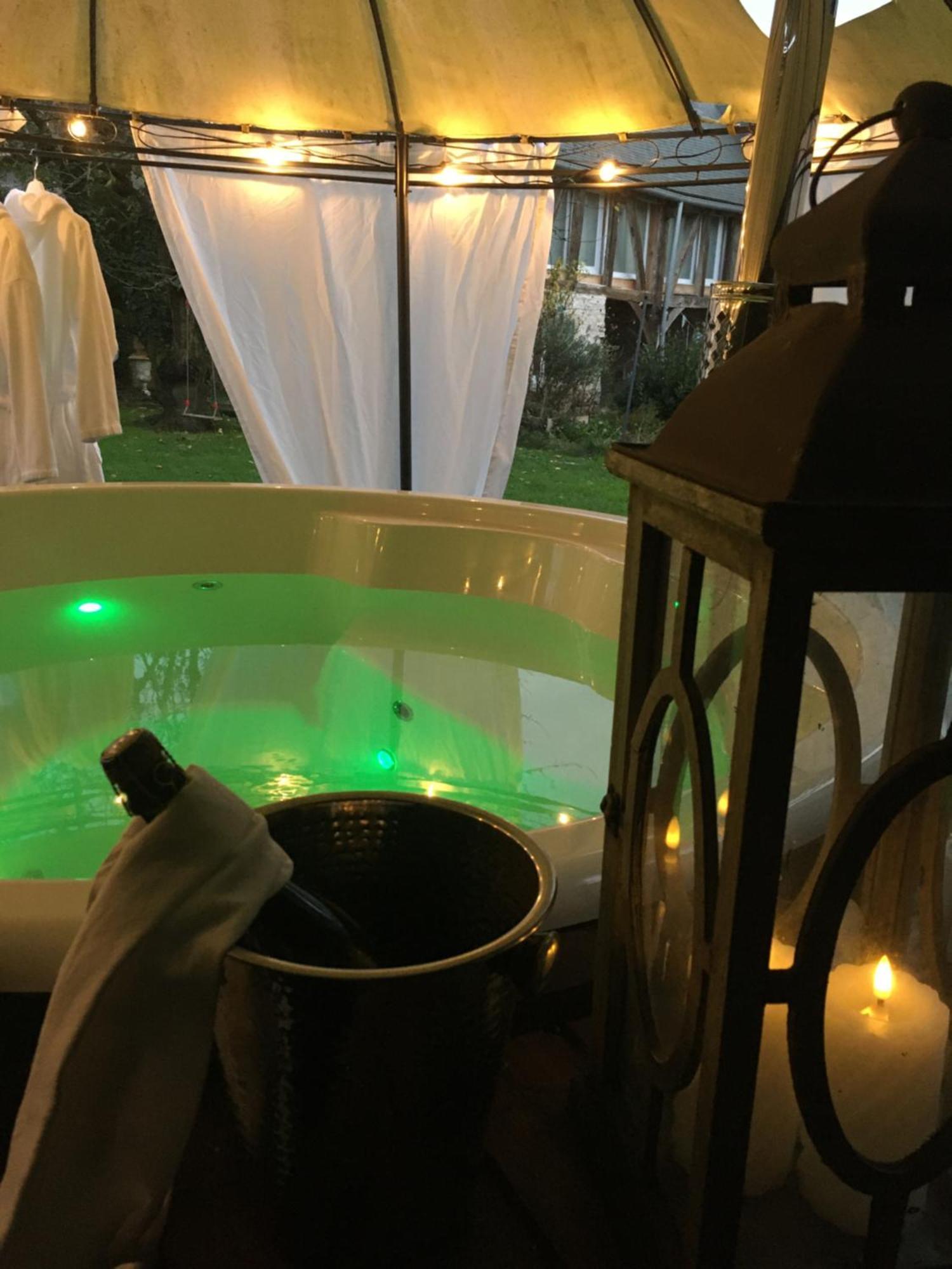 Paradis Fleuri Et Son Bain Nordique Chaussy  Экстерьер фото